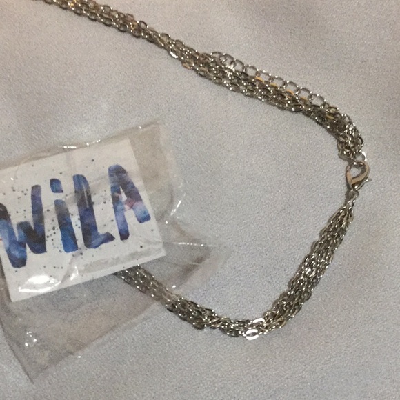 Wila Delicate 3 Layer Silver Necklace - Picture 6 of 9